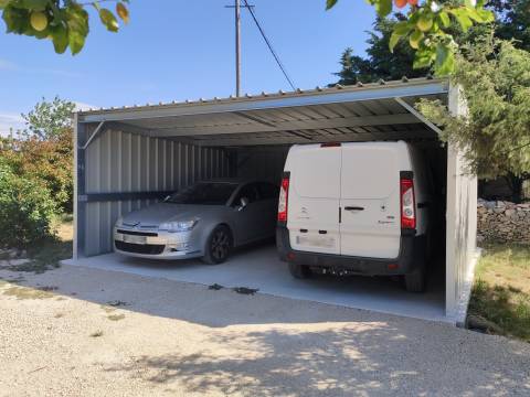 Abri ouvert pour voitures